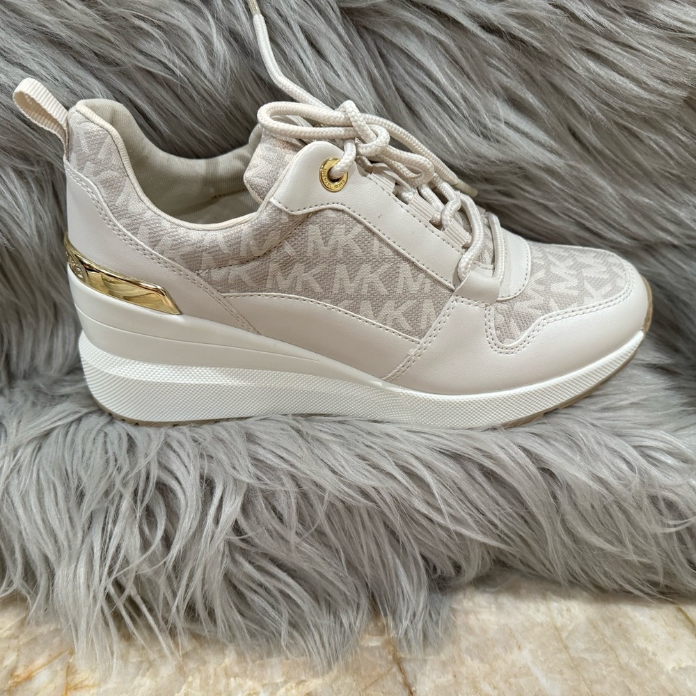 Michael by Michael Kors Women’s Elevated Platform Logo Design Sneakers. New - Picture 5 of 14